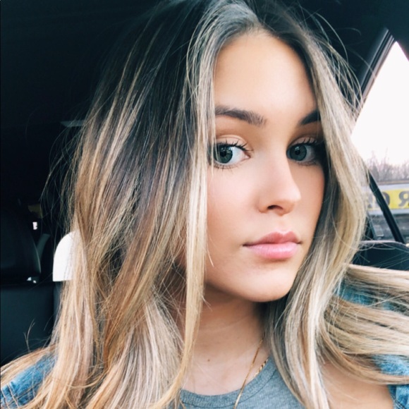 Meet your Posher, Kalia - Picture 1 of 1